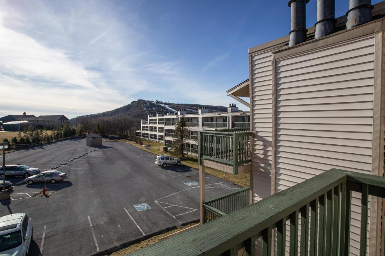 Condo At Pinnacle Inn Resort Beech Mountain Exterior photo